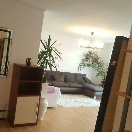 Sonnige Mit82m ² 13stock Bis Zu 7gaste Lägenhet